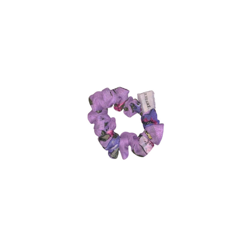 LILAC SCRUNCHIE by Pompi Garcia